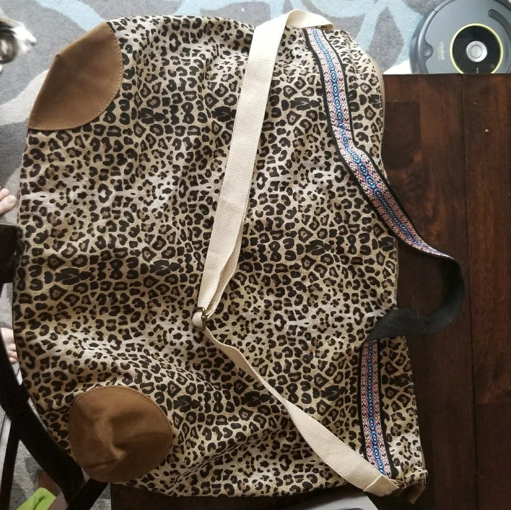 Mossimo leopard print duffel weekender bag